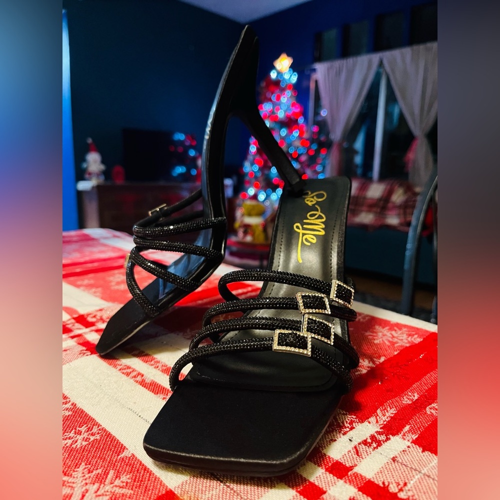 So me high heels brand new 💓